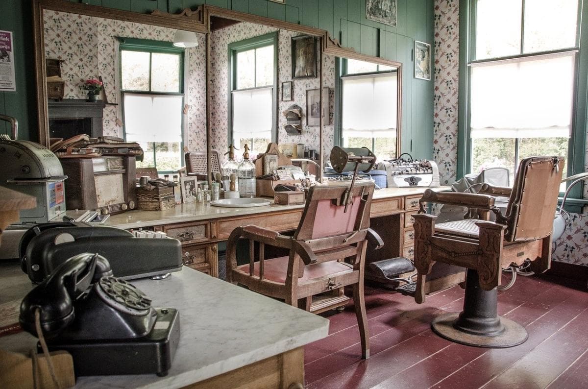Rent-A-Chair Agreements In The Hair Salon Industry (2026 Updated)