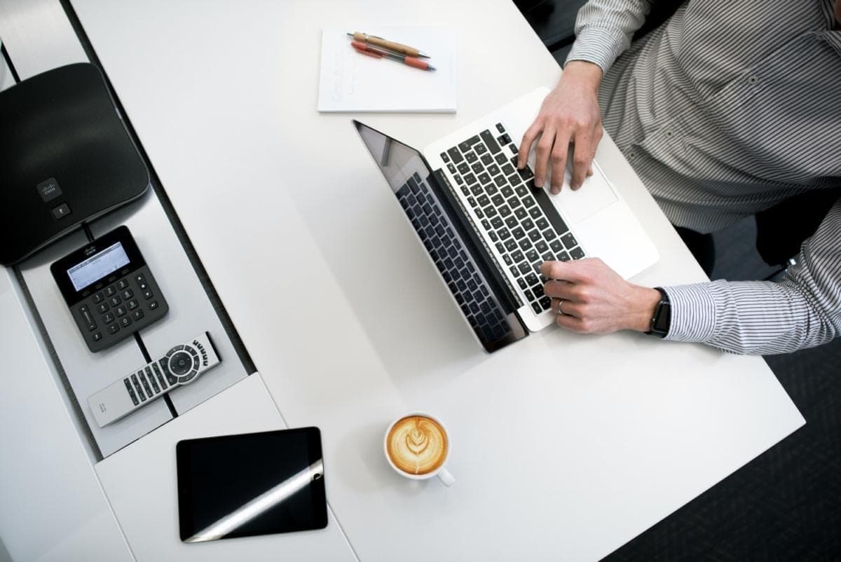 Selling Or Buying Business Assets? You Need A Contract (2026 Updated)