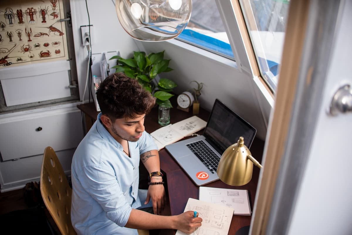 Legal Tips For Running An Online Coaching Business (2026 Updated)