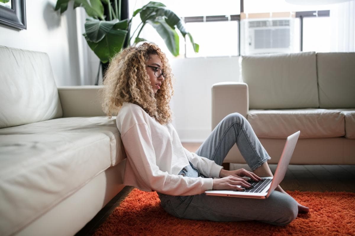 Do Your Employees Work From Home? Legal Issues To Consider (2026 Updated)
