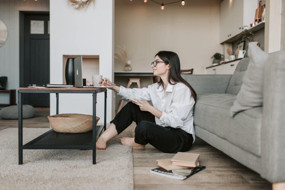 How To Start An Online Subscription Business: Legal Tips (2026 Updated)