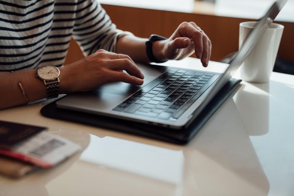 Marketing Your Business Online: A Legal Guide (2026 Updated)