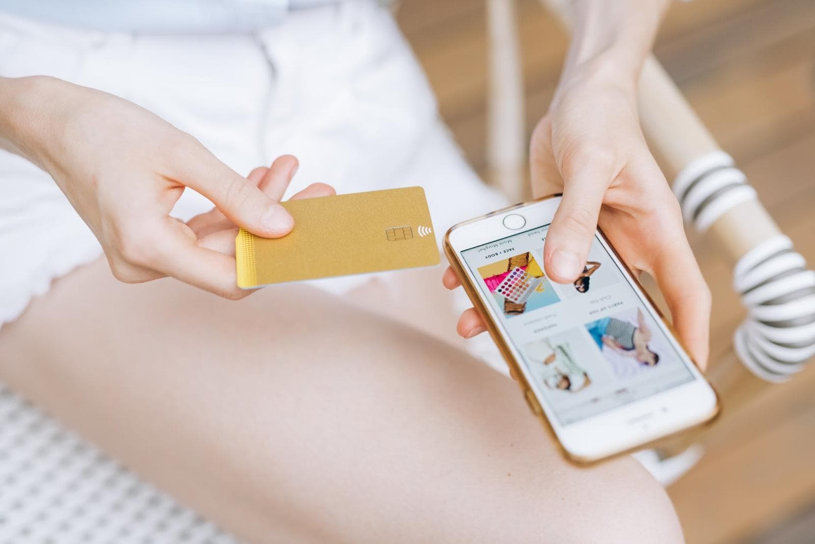 A Guide To Running An Ecommerce Business (2026 Updated)