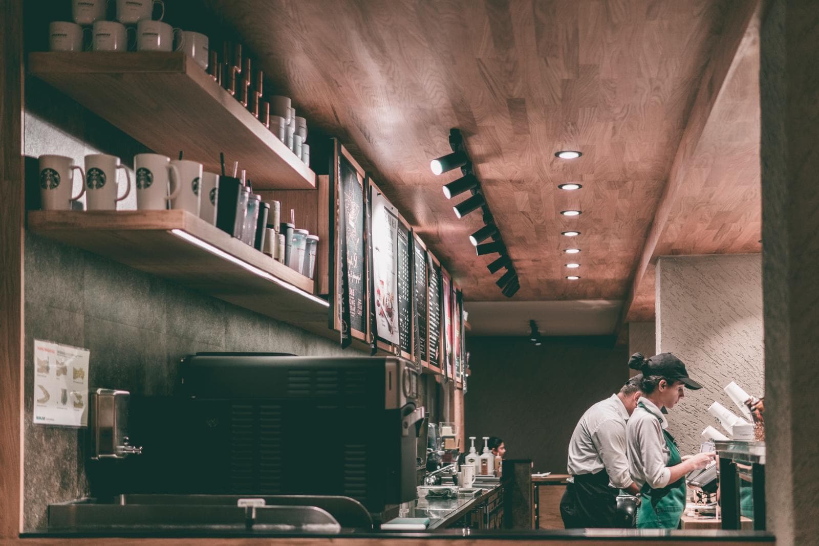 How Do Small Businesses And Startups Do Legal? We Asked Them! (2026 Updated)