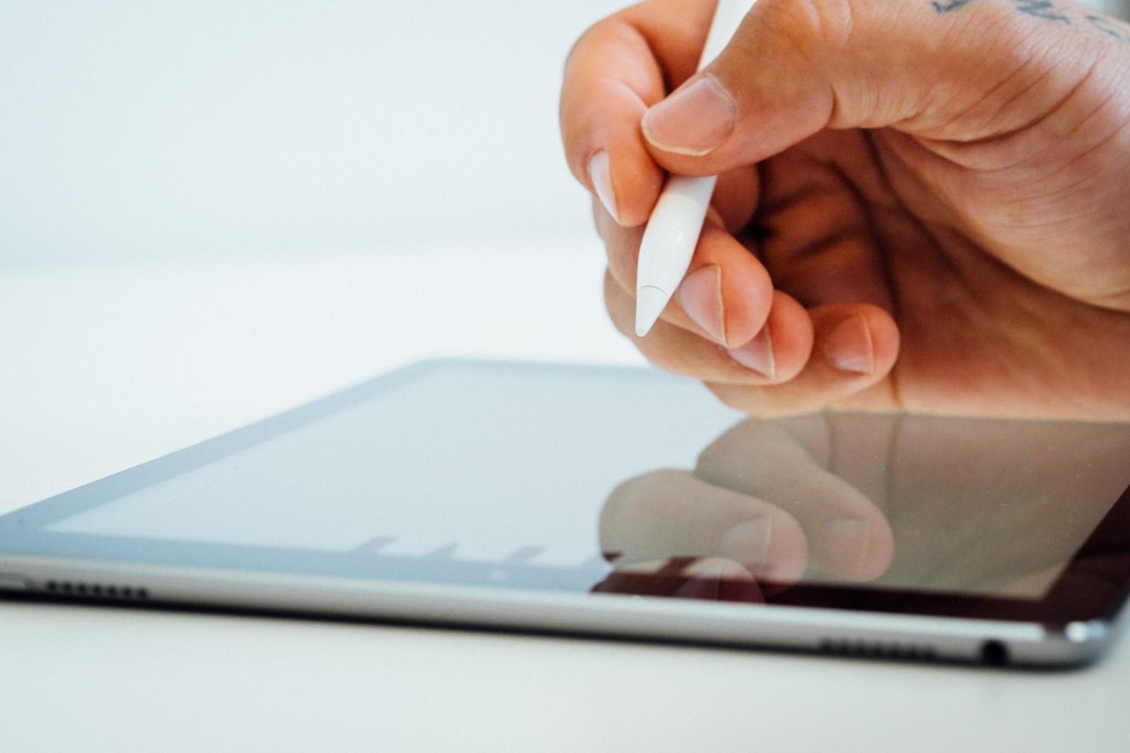 Electronic Witnessing Of Documents: How Does It Work? (2026 Updated)