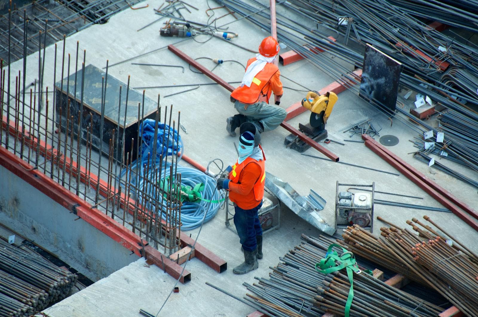 Working In Construction? Get A Professional Services Agreement (2026 Updated)